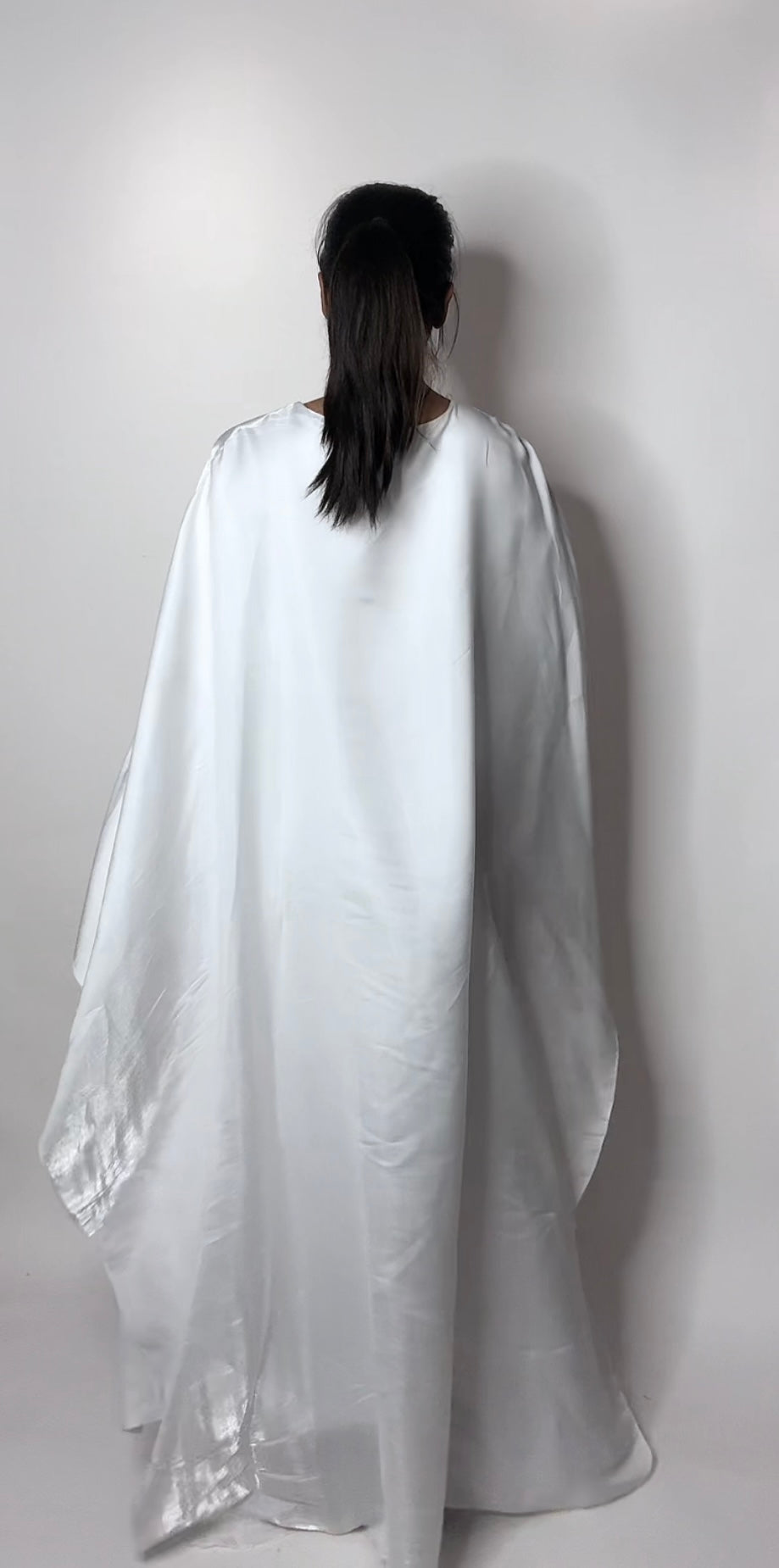 Abaya glans adena met strik