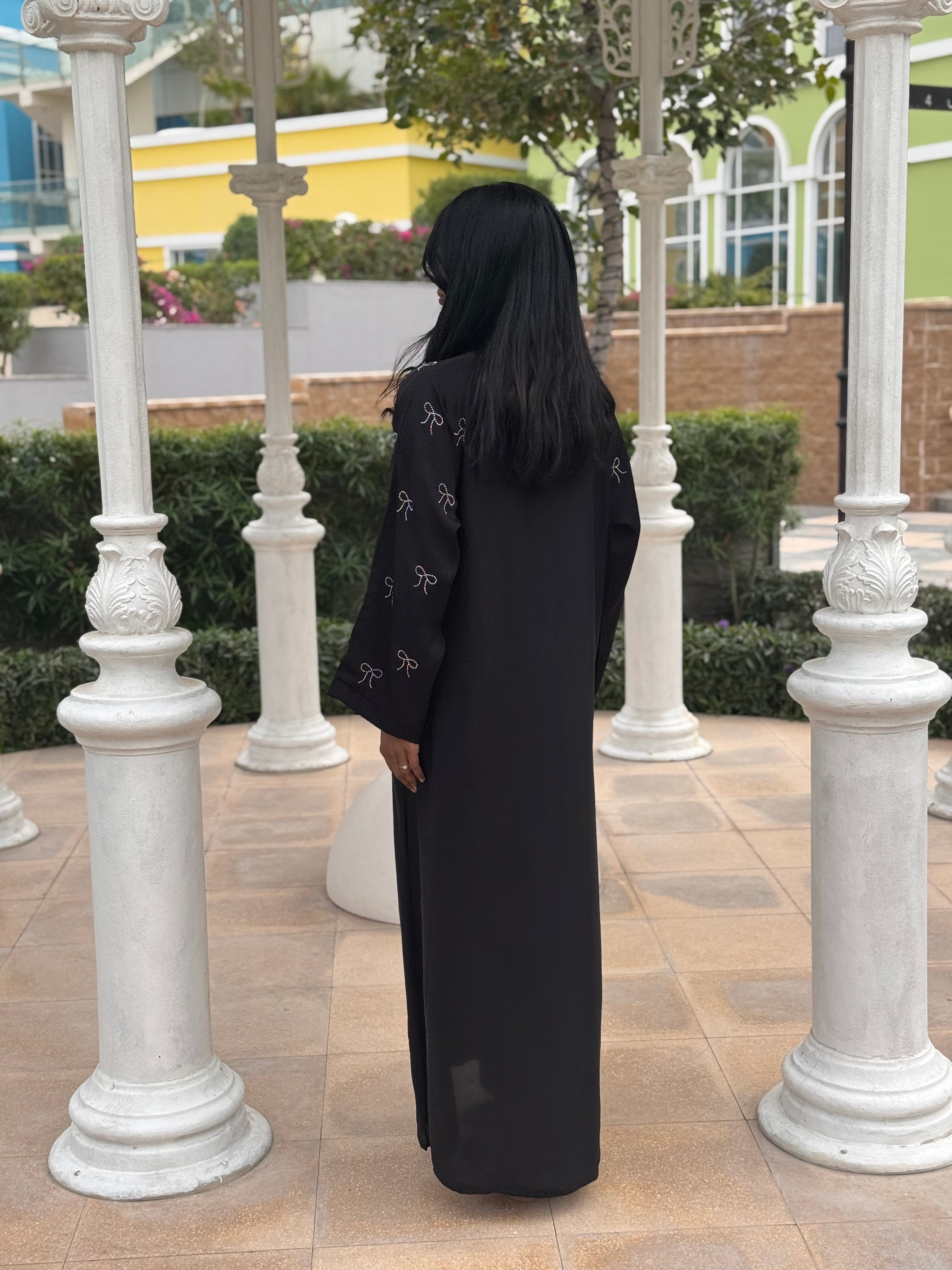 DUBAI ABAYA MET STRIKJES BLACK ZILVER