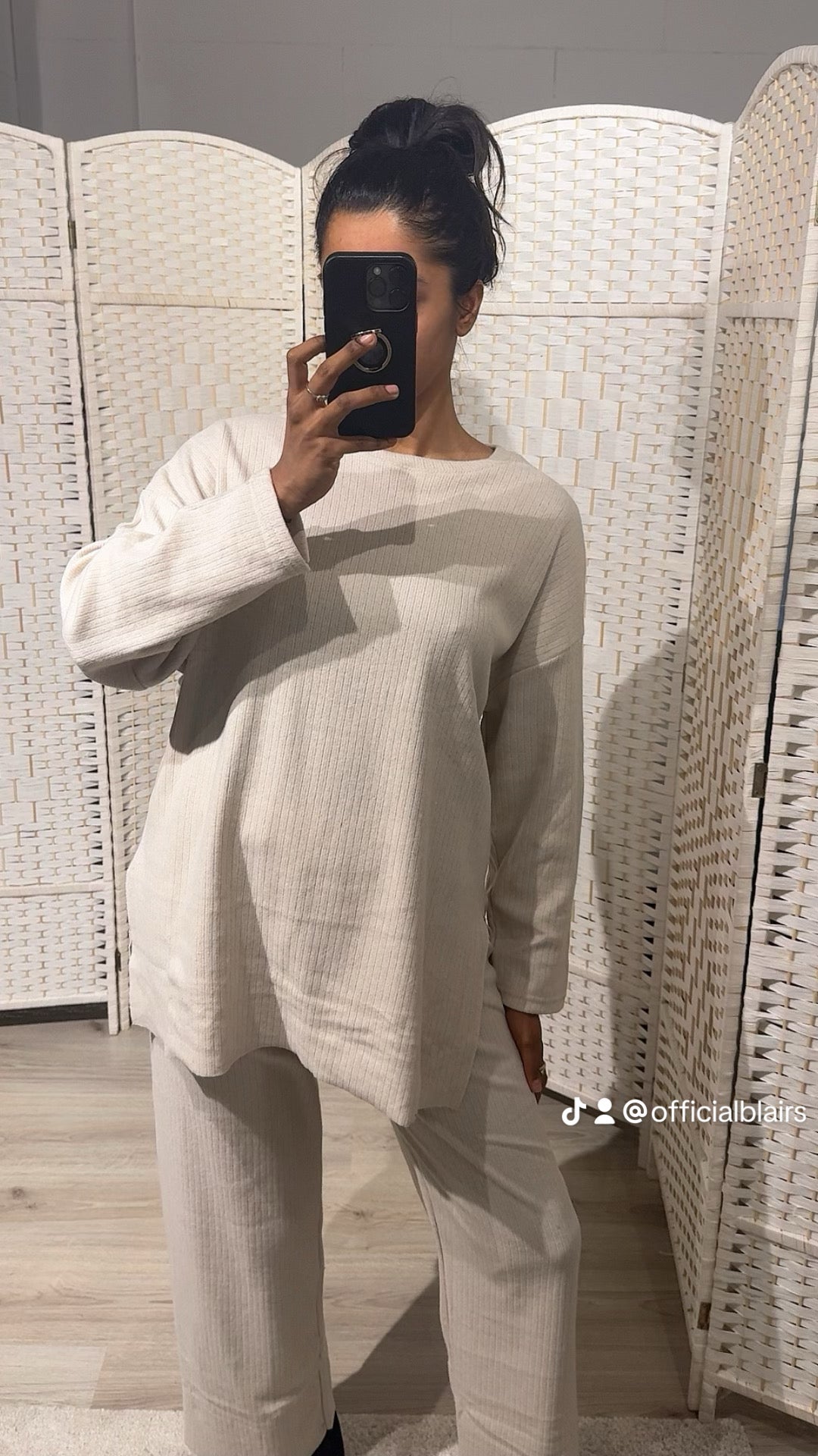 Oversized trui met wijde broek beige cream - tiktok actie