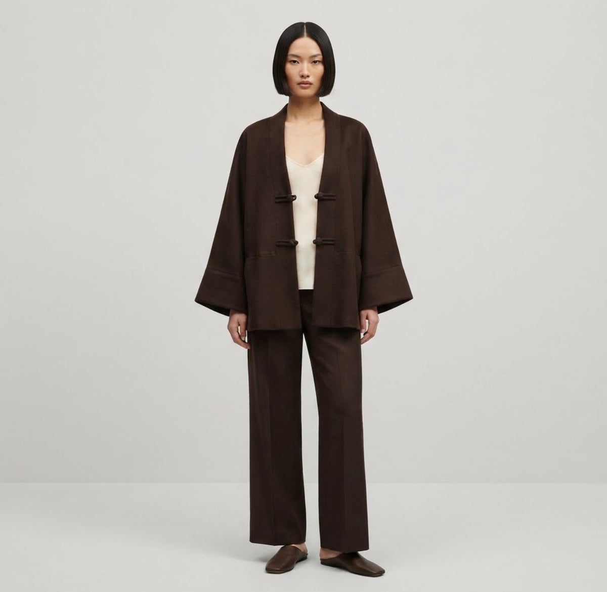 Stijlvolle Beige Jas met Knoopsluiting