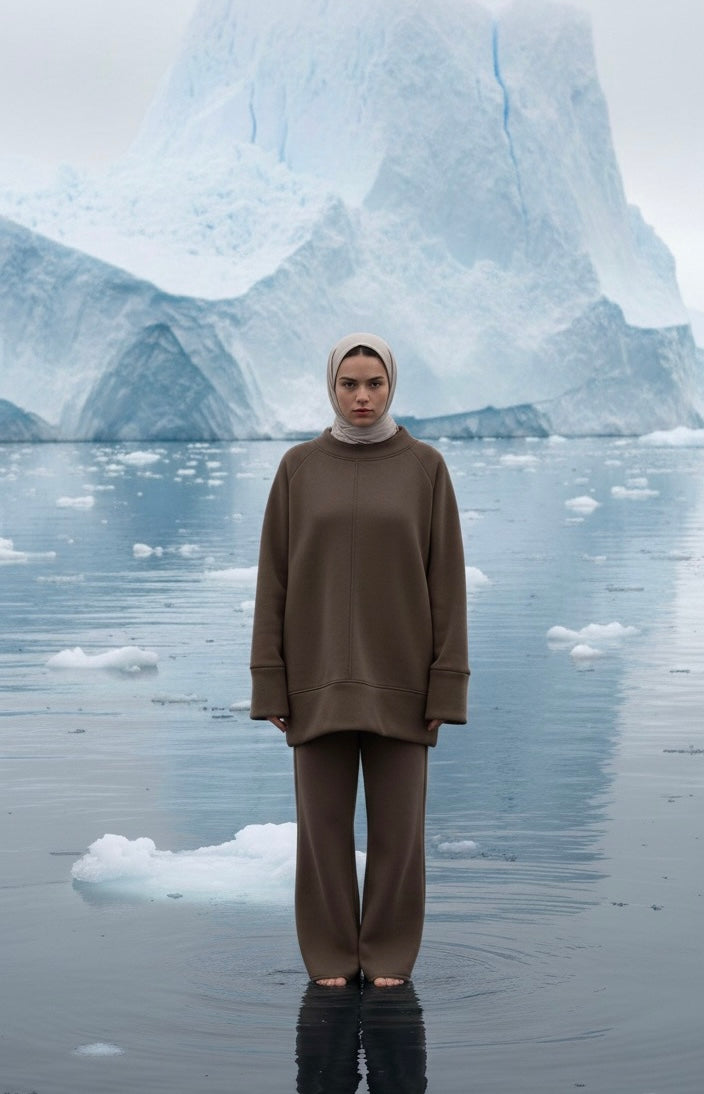 Modest oversized sweater with wide pants - 6057