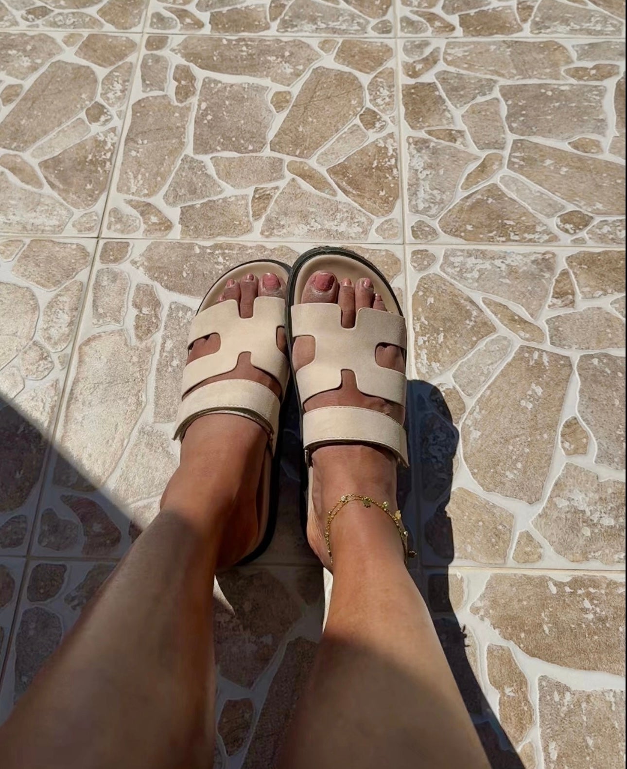 Stijlvolle H-sandalen bad slippers
