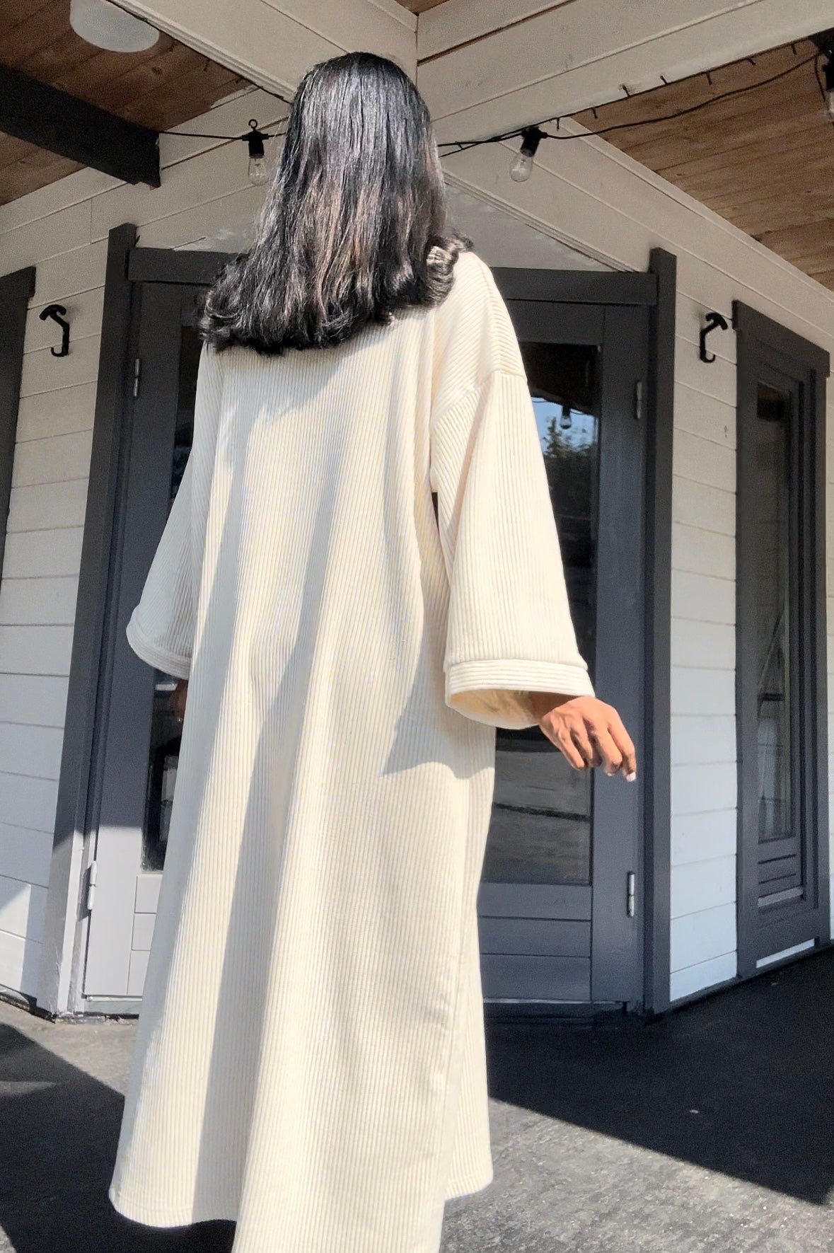 Lange jurk beige met zakken - ZJ01