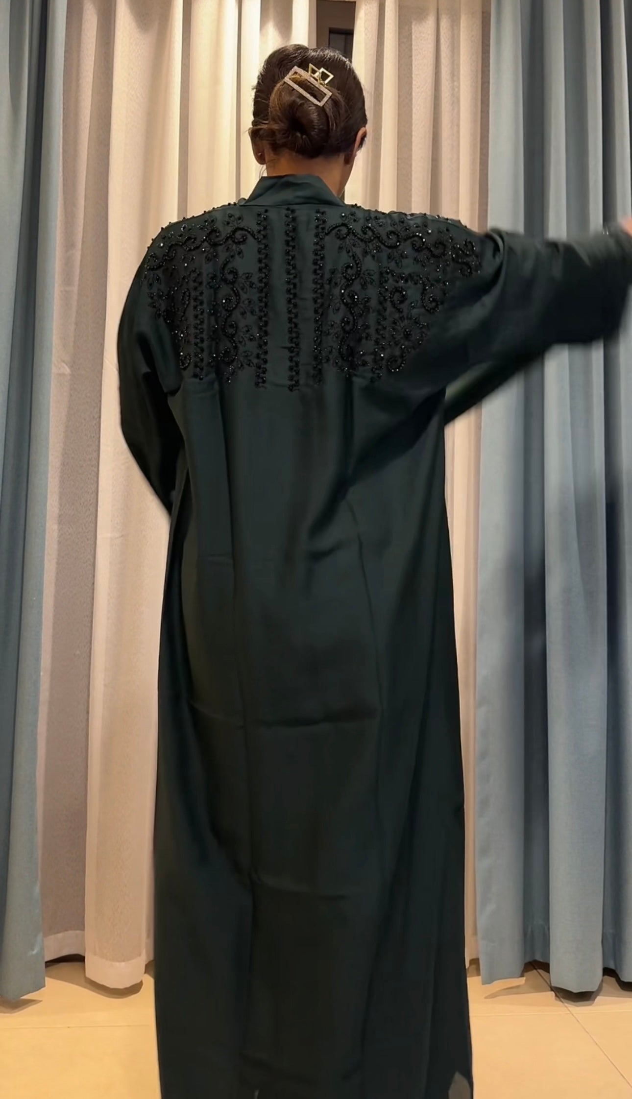 GREEN YASMINE ROSES ABAYA DXB