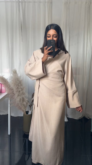 SS25 - Overslag jurk beige