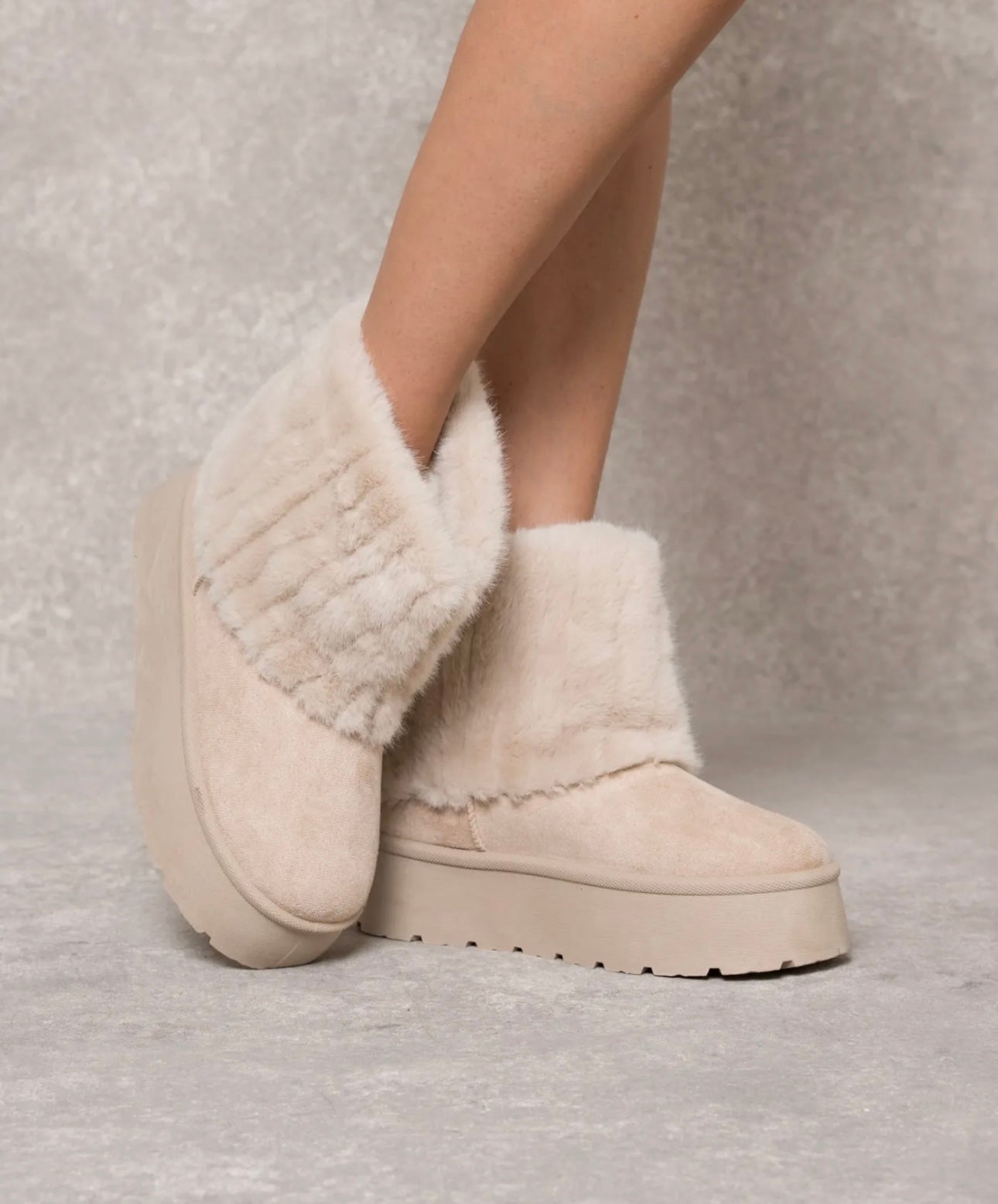 FLUFFY BOOTS MET BONT