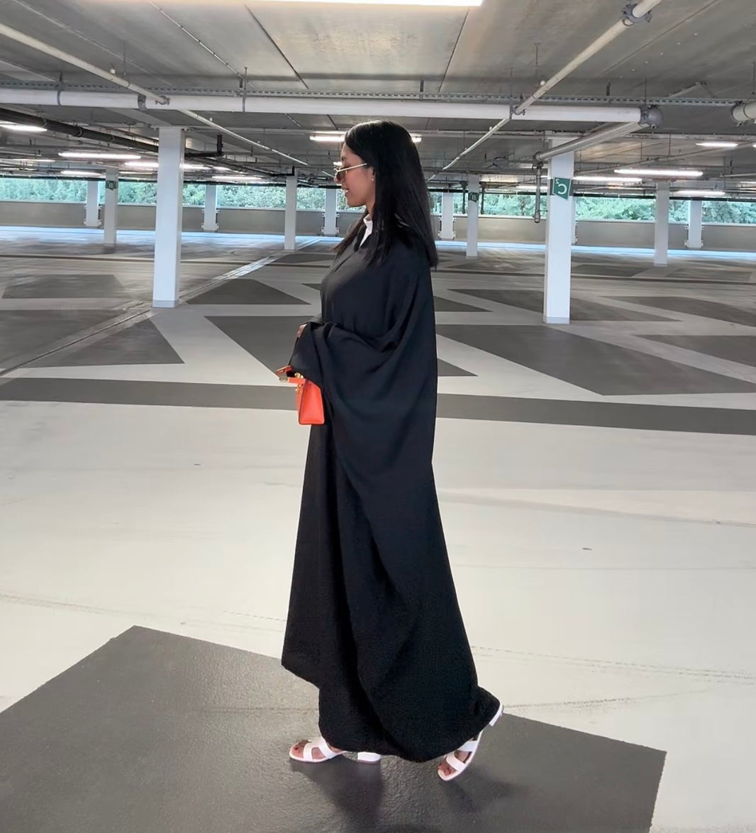 YAS ZWART ABAYA JURK MET ZAKKEN