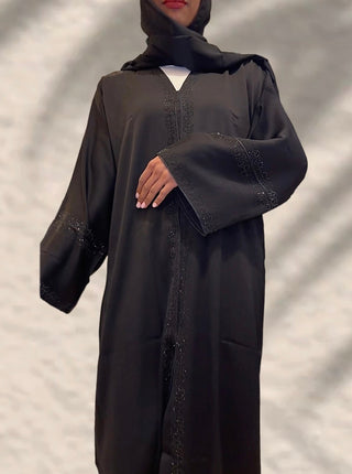 BLACK ABAYA ROUND FIGURES DXB
