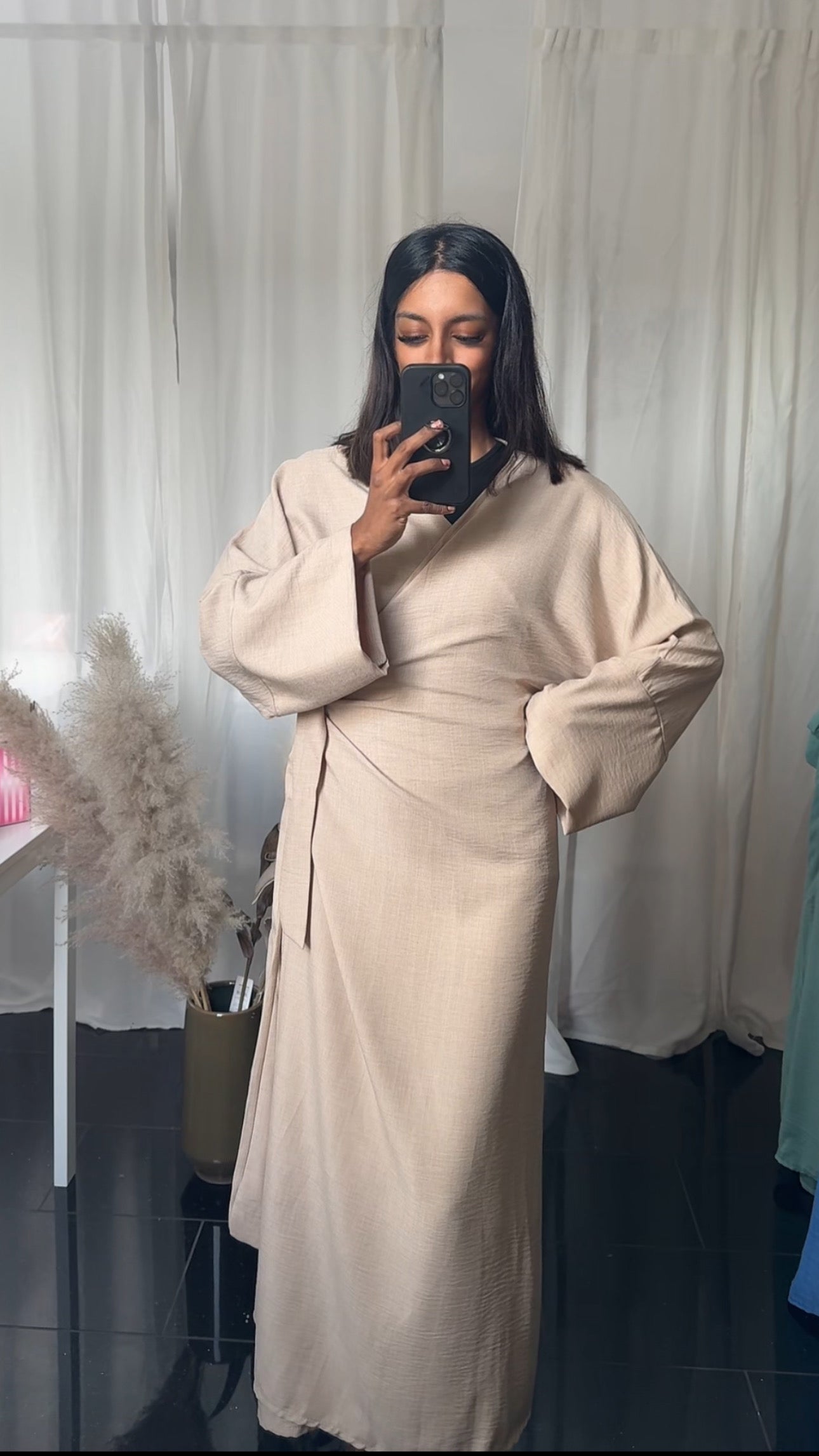 SS25 - Overslag jurk beige