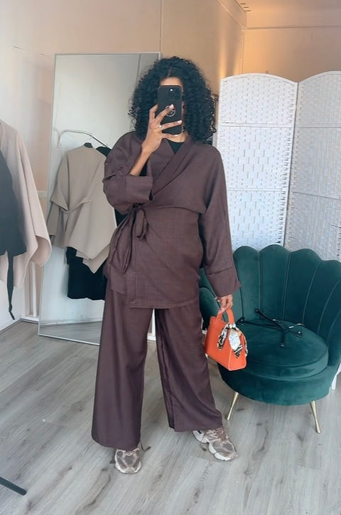 Overslag kimono met broek donker bruin