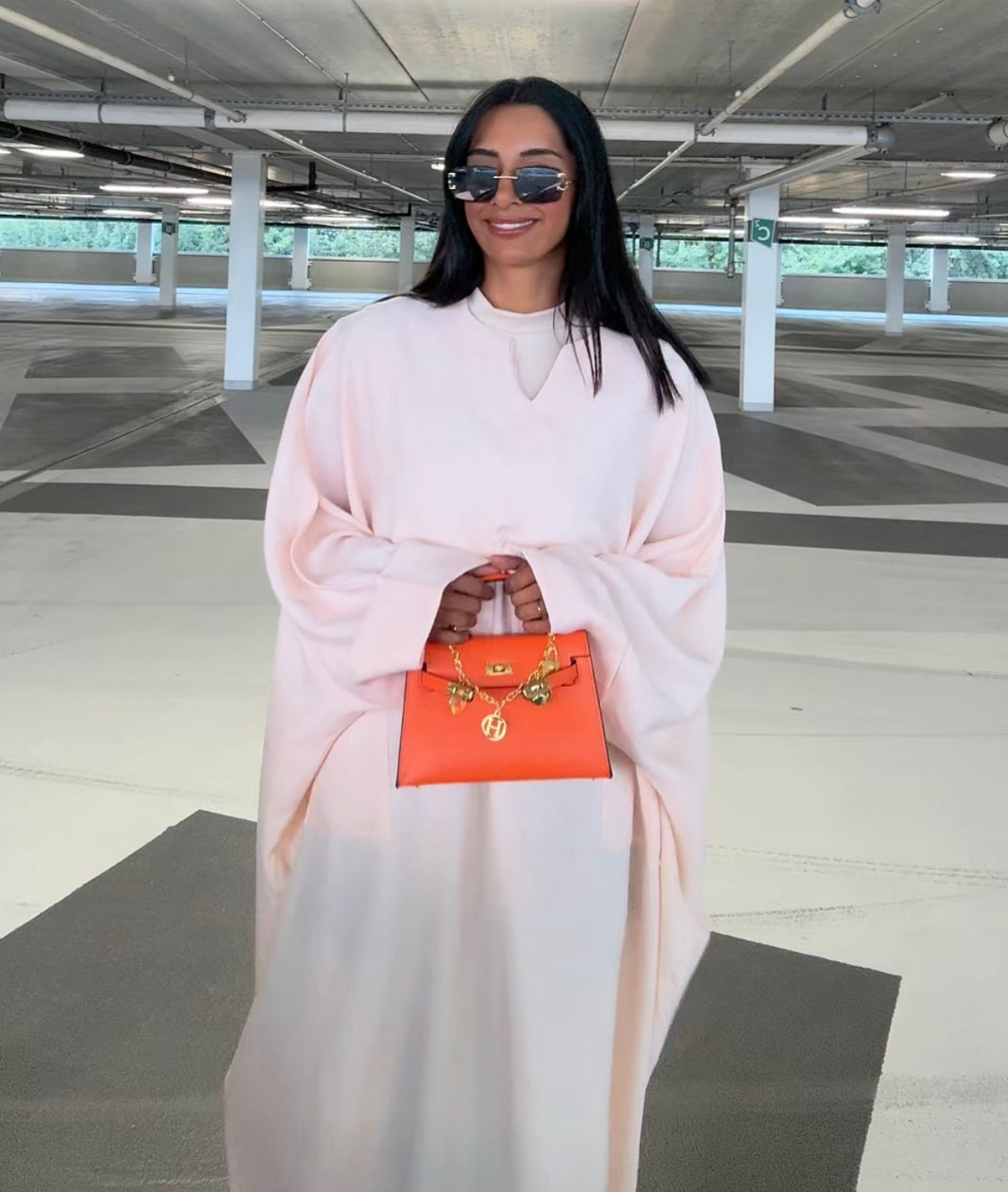 YAS BEIGE ABAYA JURK MET ZAKKEN