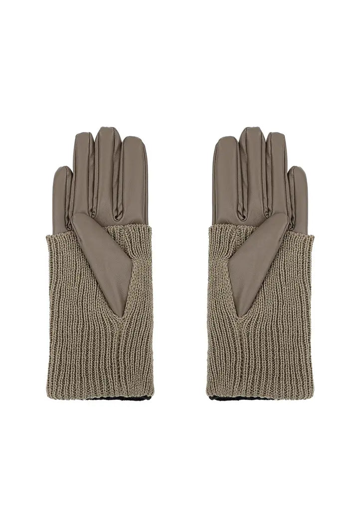 Cozy Knit gloves - brown