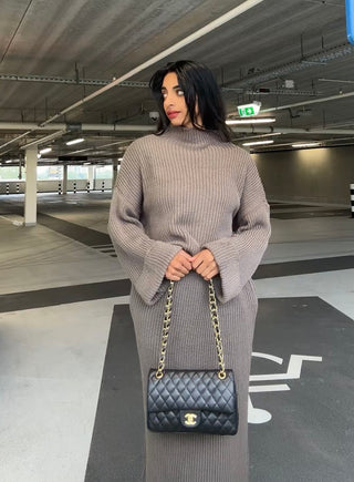 Dina rekbare rok met oversized trui - taupe PRE ORDER