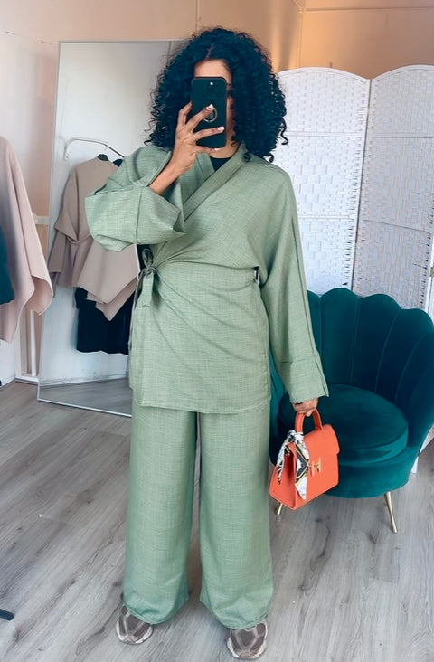 Overslag kimono met broek olijfgroen