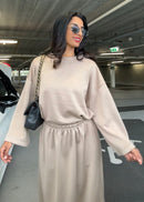 LANGE BLOUSE MET REKBARE ROK (CIFA57)