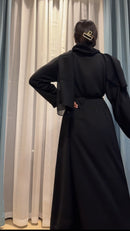 BLACK ABAYA ROUND FIGURES DXB