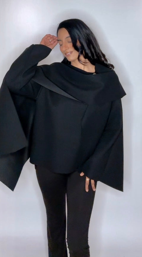 Manteljas sarah met sjaal zwart