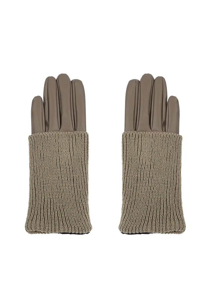 Cozy Knit gloves - brown