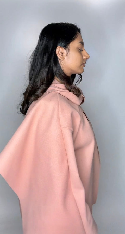 Manteljas sara met sjaal roze