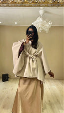 Manteljas met strik beige