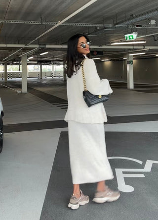 DINA TRUI MET ROK BEIGE (BUI54)I