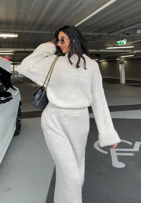 DINA TRUI MET ROK BEIGE (BUI54)I