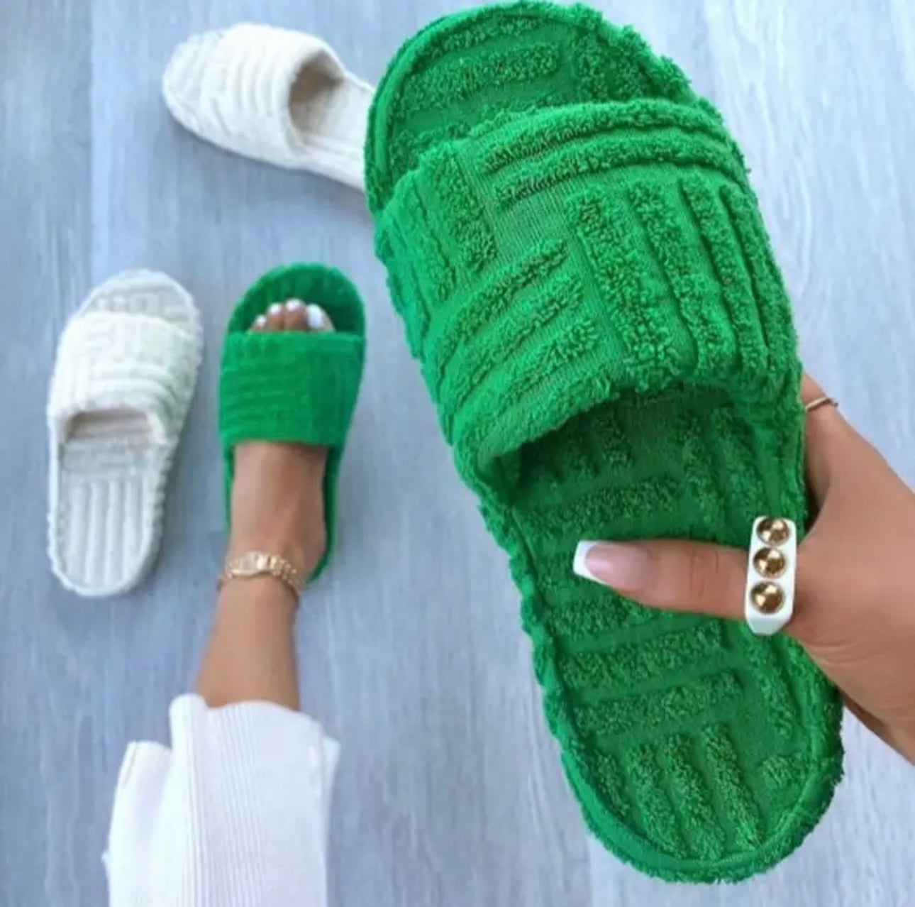 FLUFFY FL01 SLIPPERS