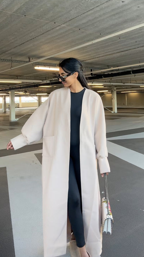 LOUVRÉ MANTELJAS BEIGE