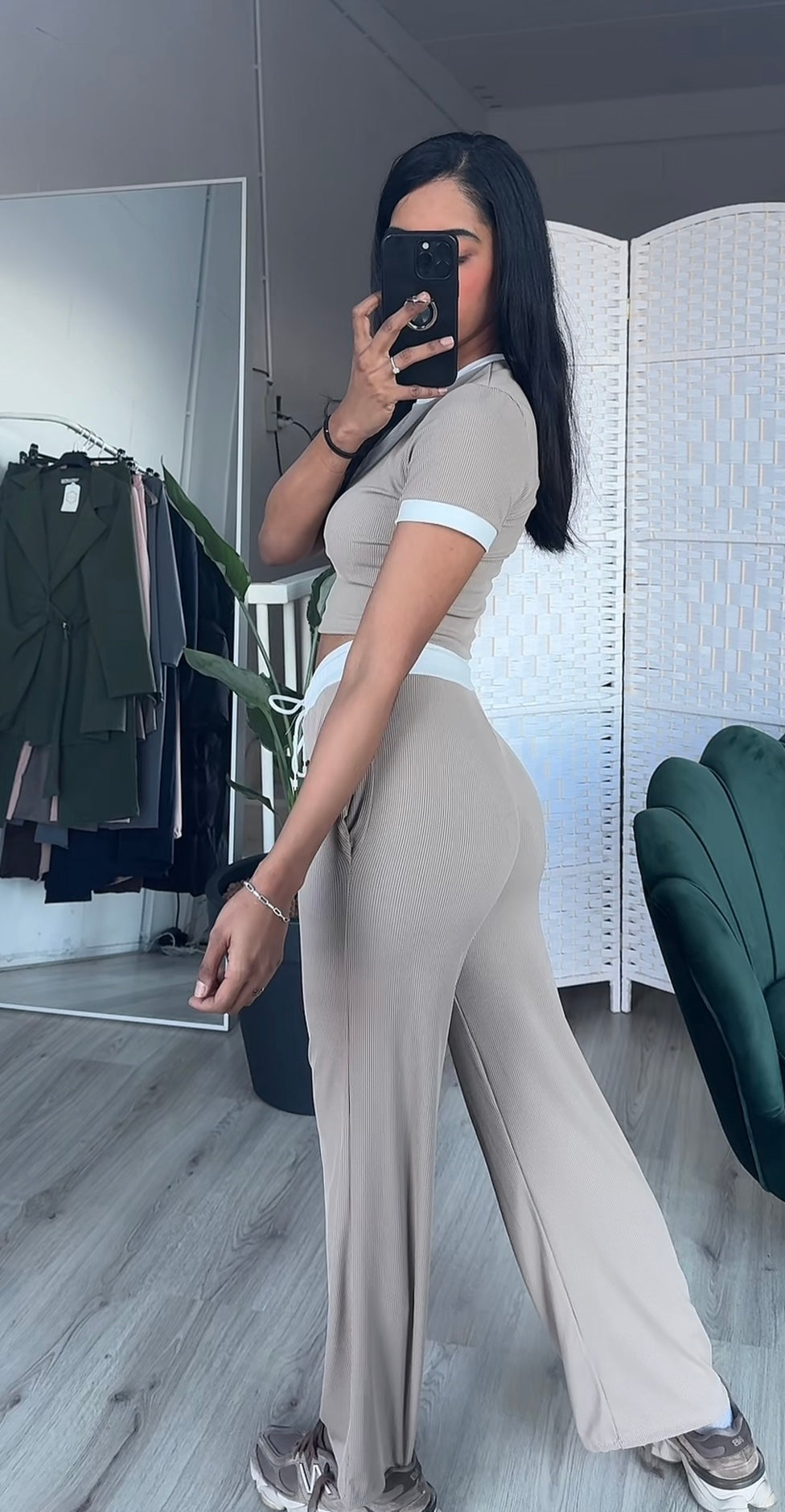 Comfy set taupe witte strepen