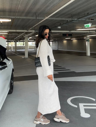 DINA TRUI MET ROK BEIGE (BUI54)I