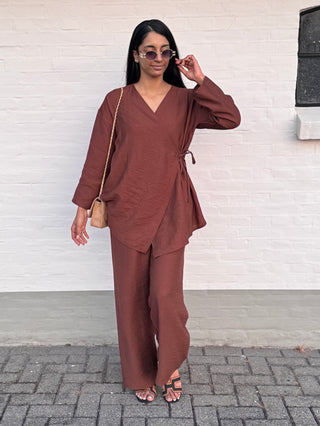 SS25 - DONKER BRUIN WIKKEL SET