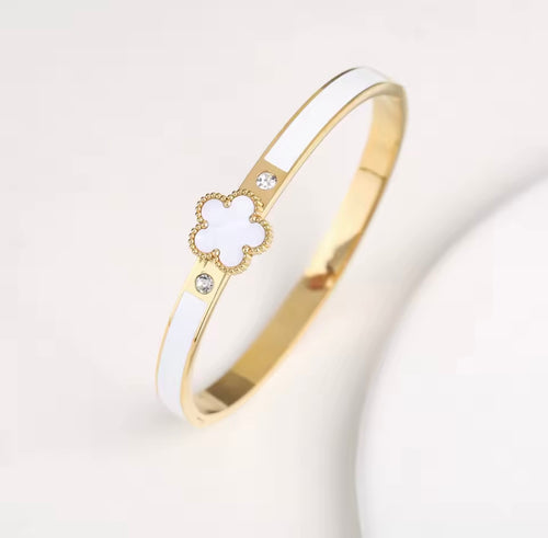 Armband met clover