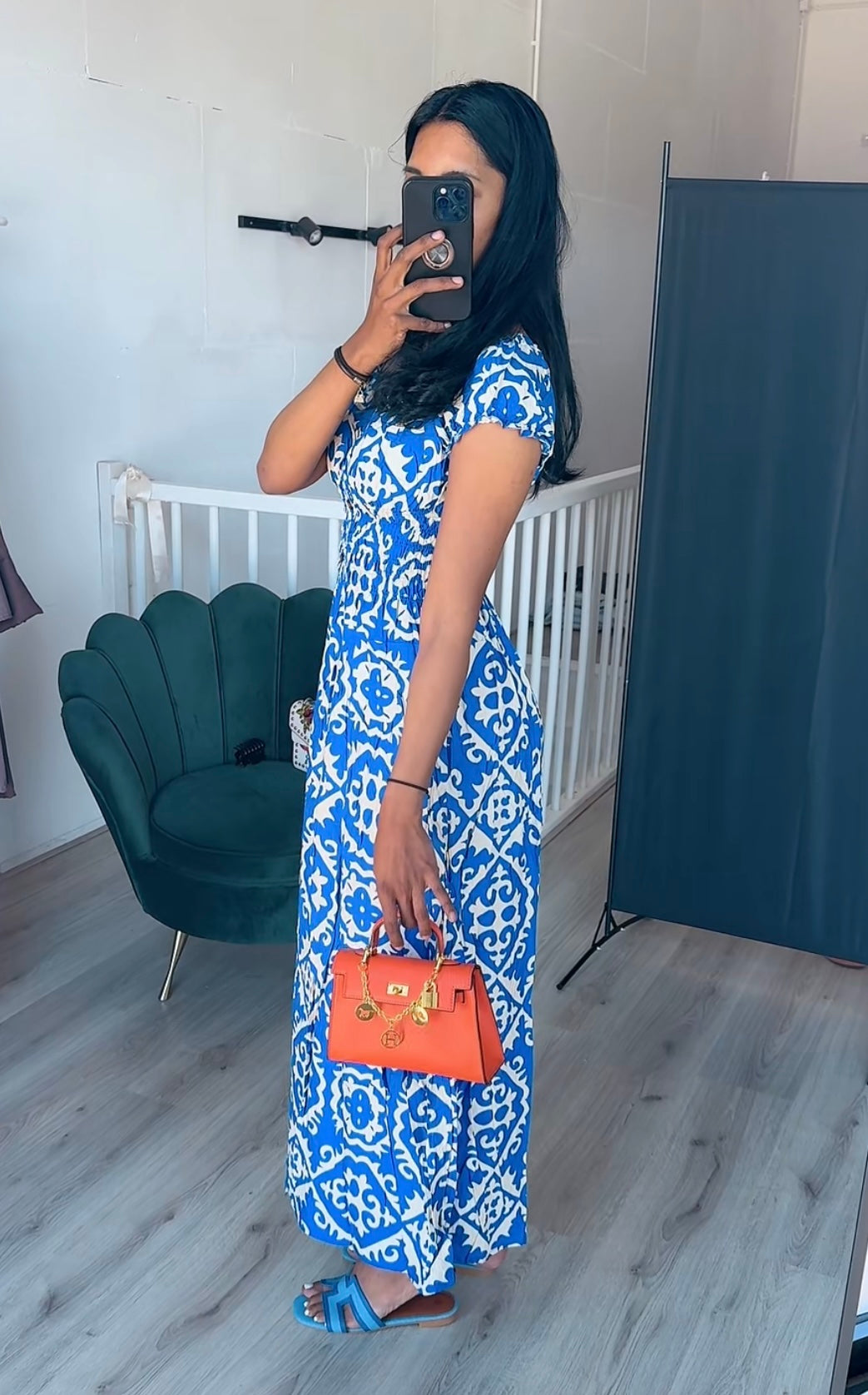 Rekbare lange jurk met printjes blauw wit