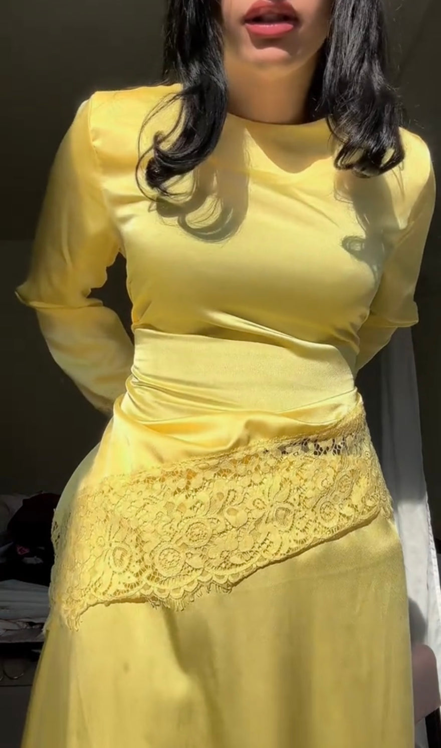 Velvet Wine Soirée - yellow SQ01