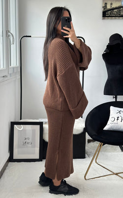 DINA TRUI MET ROK SET BRUIN PRE ORDER