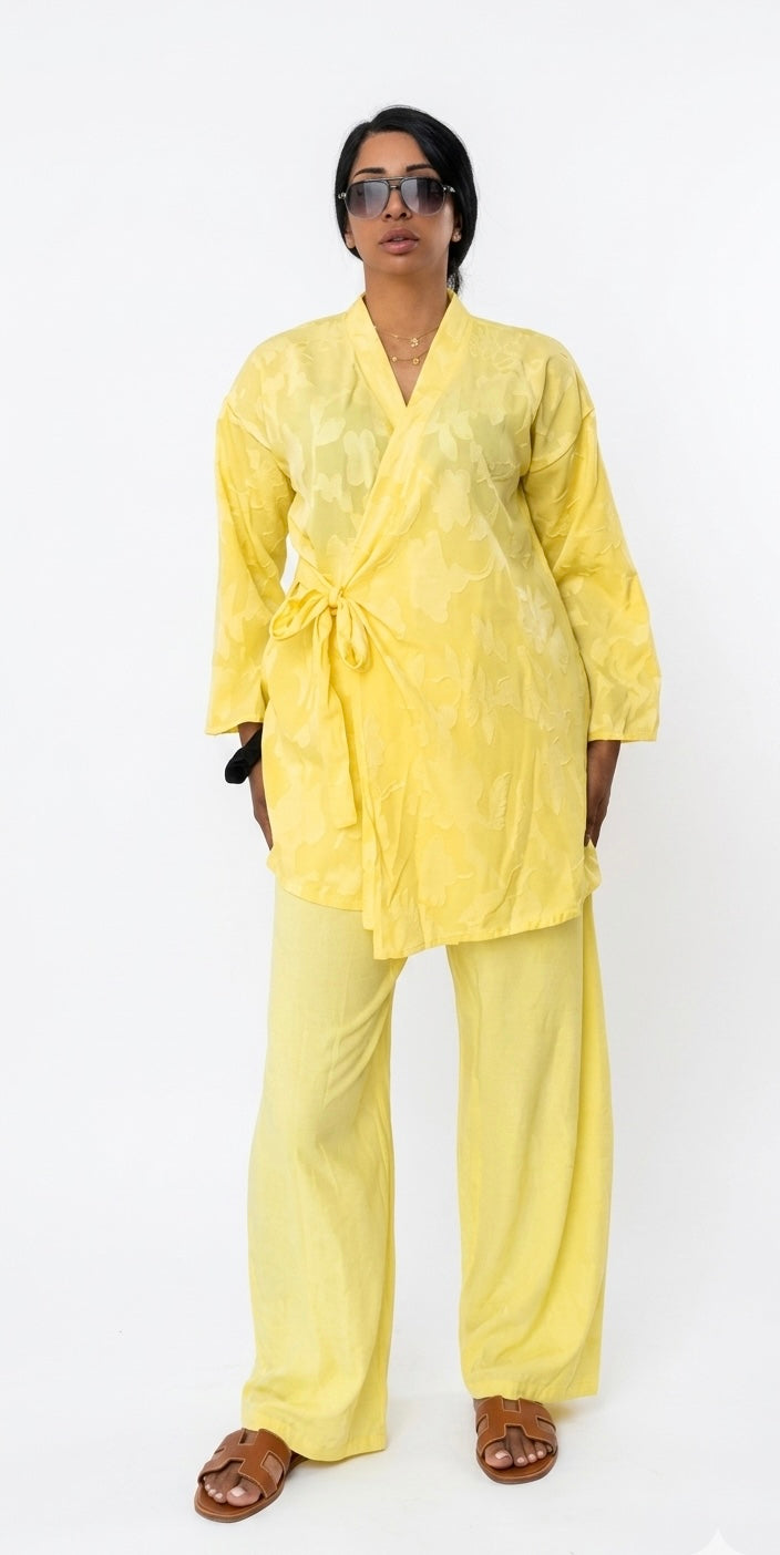 Kimono oversized met bladeren en broek - yellow