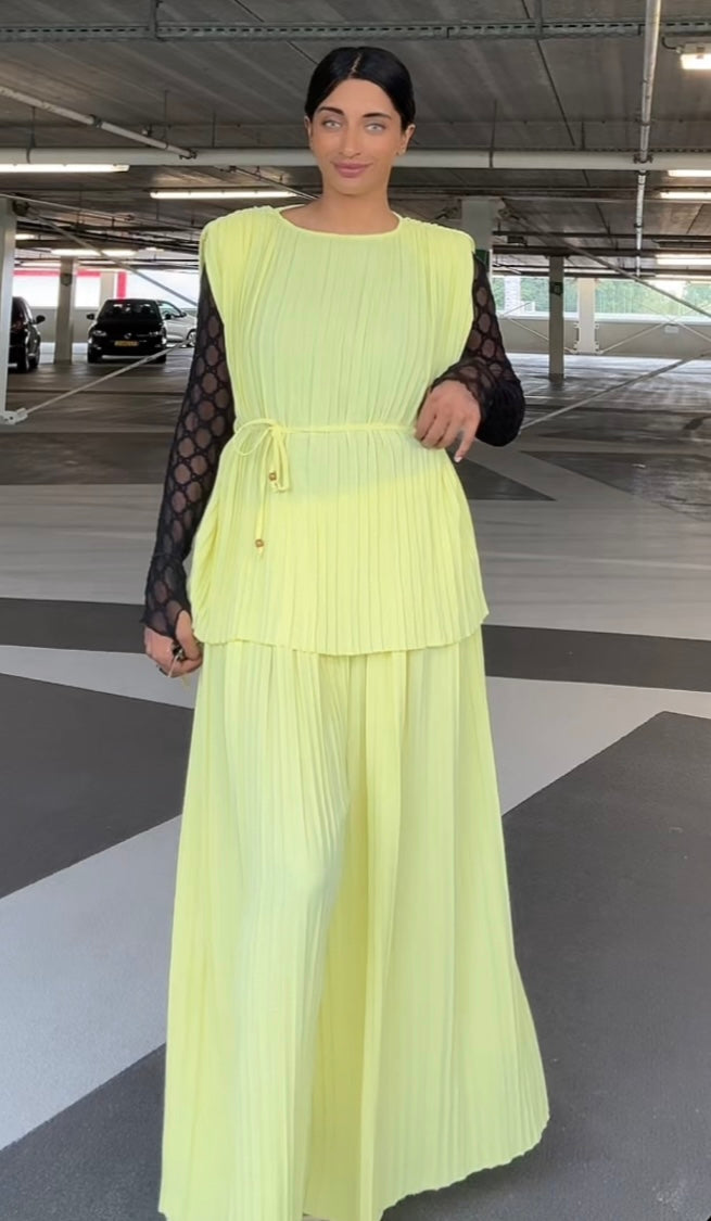 Plisse set butter yellow (PLUS)