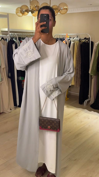 Kimono met witte onderjurk bloemetjes