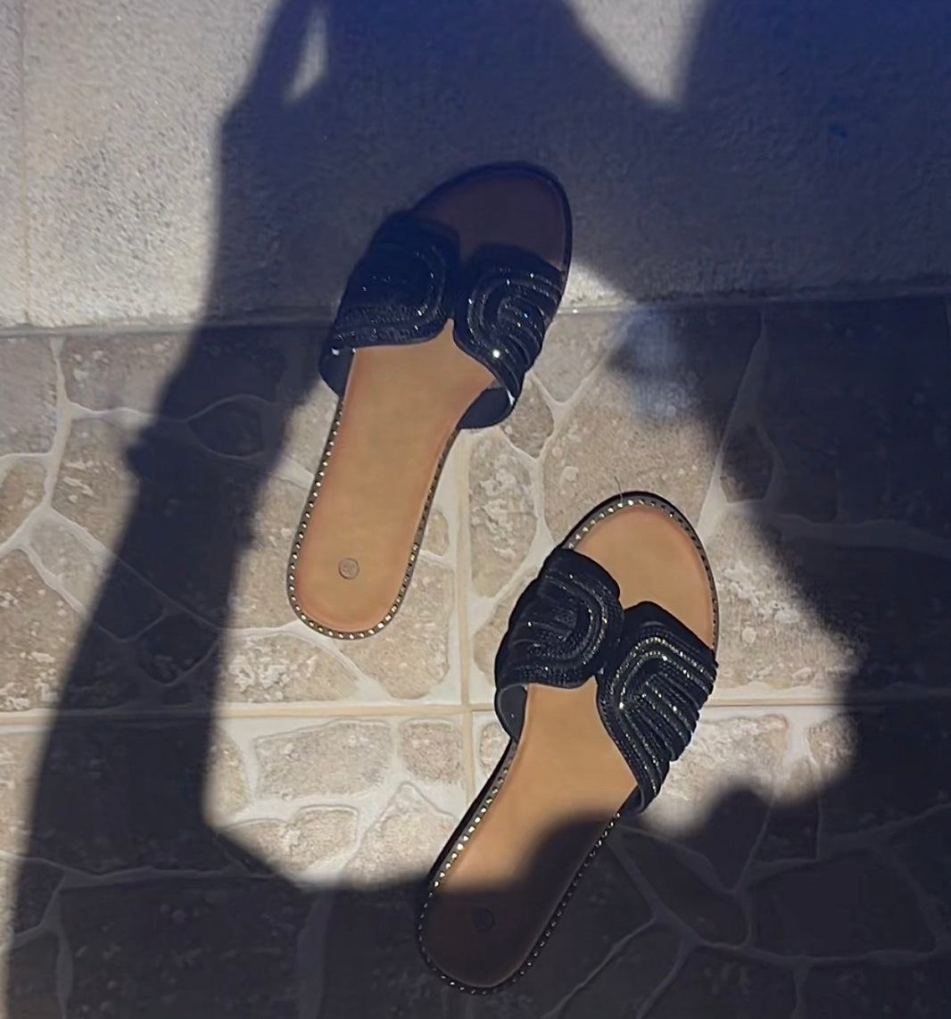 SAMIRA GOLDEN BLACK SLIPPERS / SLIDES