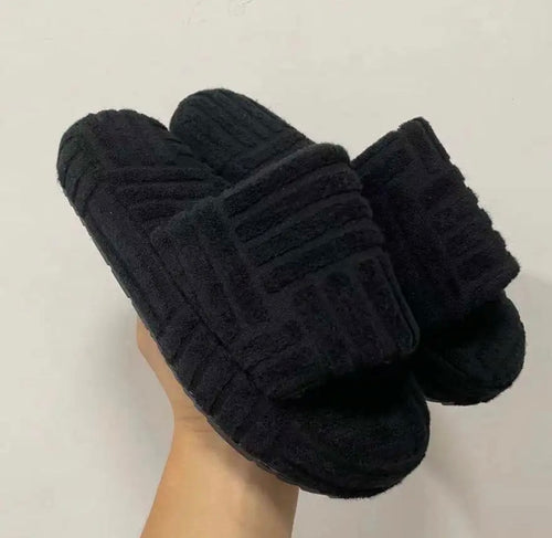 FLUFFY SLIDES KATOENEN SLIPPER