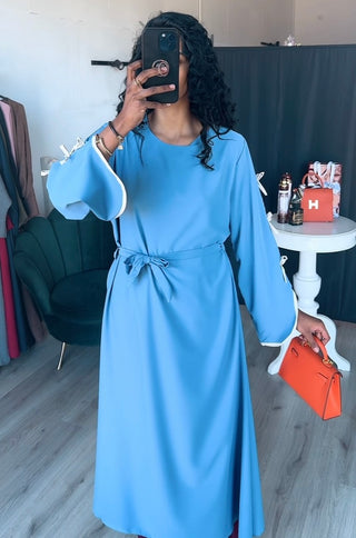 SS25 - blauwe jurk met strikjes aan mouwen