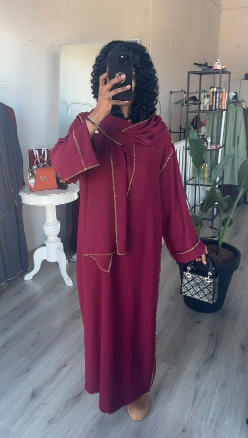 SS25 - Aicha Abaya met headscarf goud