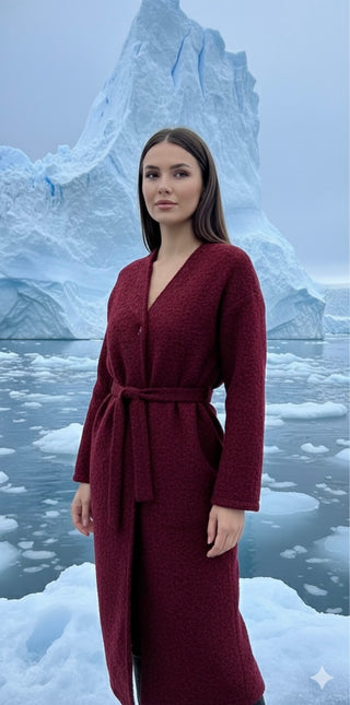 Teddy manteljas met band en gouden knoop