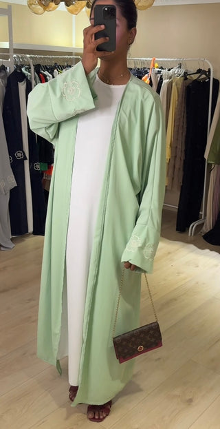 Kimono met witte onderjurk bloemetjes