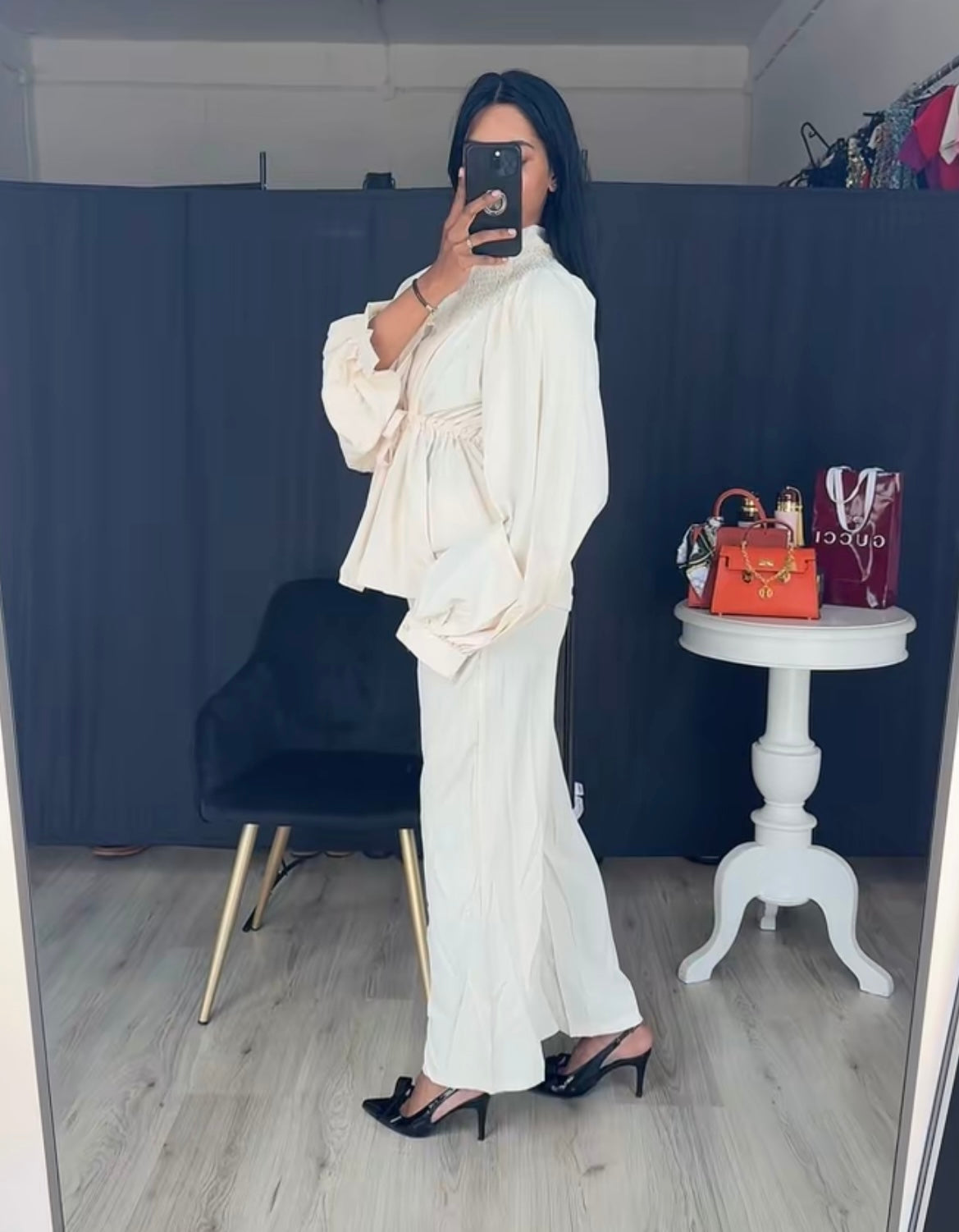 Blouse met strikjes en rekbare broek