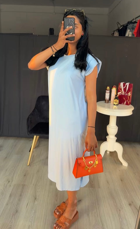 Katoenen jurk met schoudervulling licht blauw