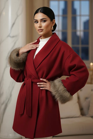 Manteljas met bont aan mouwen - burgundy