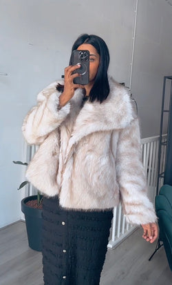 Inaya bontjas wit bruin met zakken - BY305