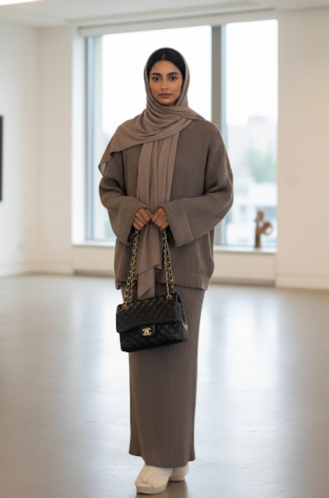 Dina rekbare rok met oversized trui - taupe PRE ORDER