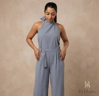 Jumpsuit Backless licht blauw met gesp zijkant